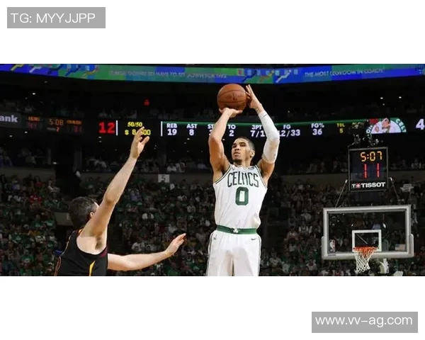 绿军与步行者对决全场仅犯规14次展现极致洁癖篮球风格