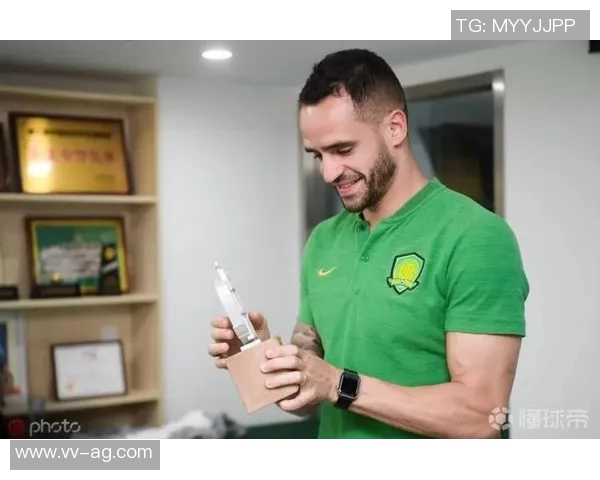 奥古斯托盛赞蒂特教练希望学习其攻守平衡的独特理念与战术智慧