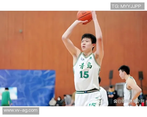 杨瀚森表现出色应在选秀中获得更高顺位赢得球队关键轮换位置